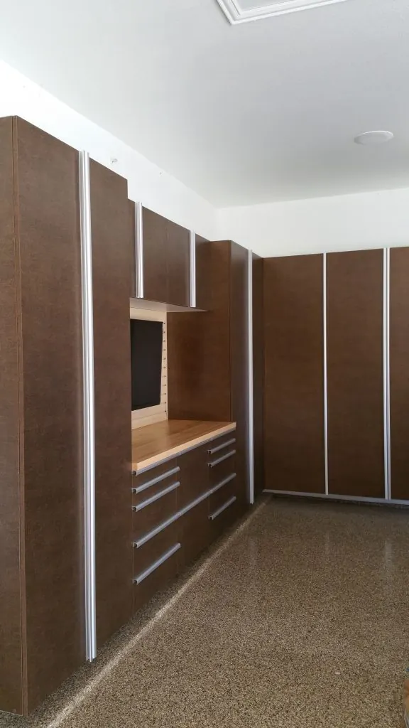 Garage Cabinets With Extruded Handles